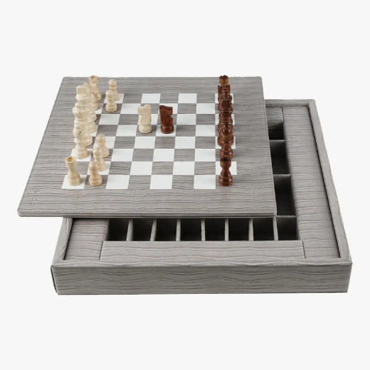 Picture of Mouse Grey Alligator Chess Set