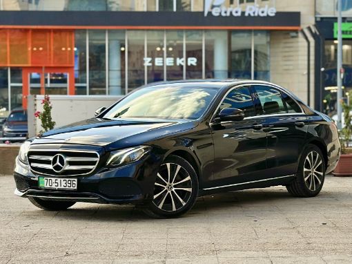 Picture of Mercedes E350
